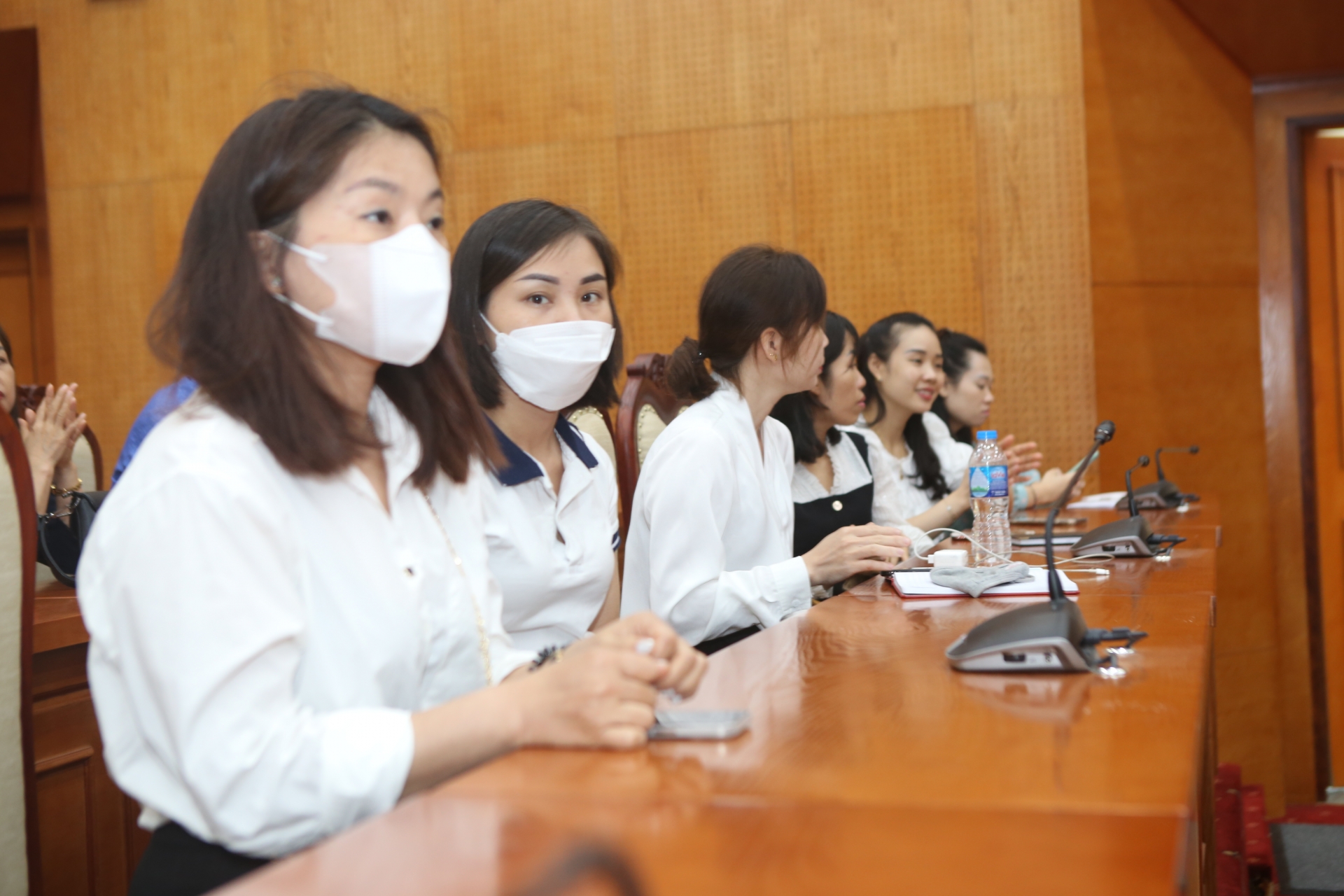 Nhiều vấn đề công nhân kiến nghị được tháo gỡ thông qua đối thoại với lãnh đạo tỉnh Nhiều vấn đề công nhân kiến nghị được tháo gỡ thông qua đối thoại với lãnh đạo tỉnh