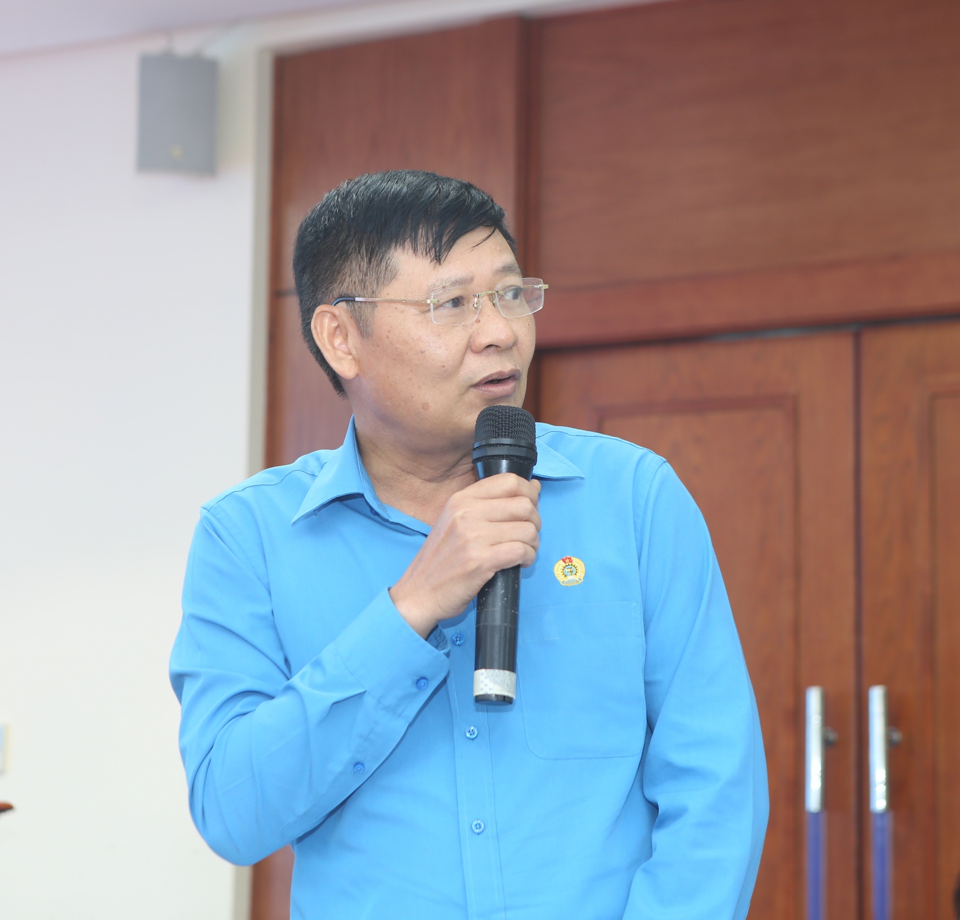 Đảm bảo sức khỏe và ATVSLĐ cho người lao động khi điều chỉnh thời giờ làm thêm