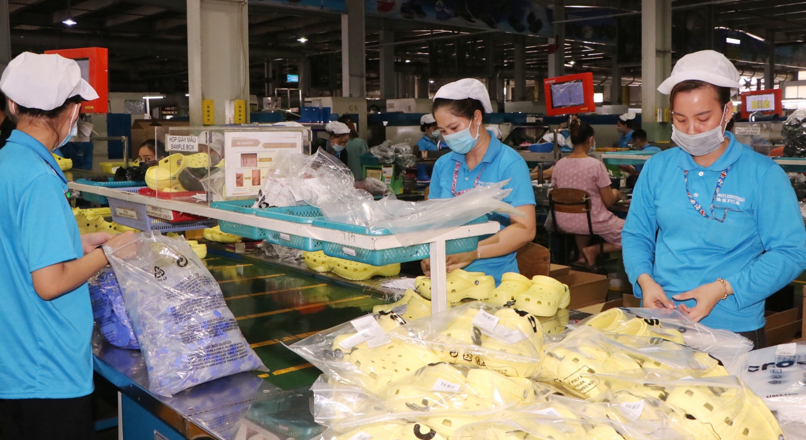 Bảo vệ quyền, lợi ích cho người lao động: Những khó khăn, hạn chế của tổ chức Công đoàn