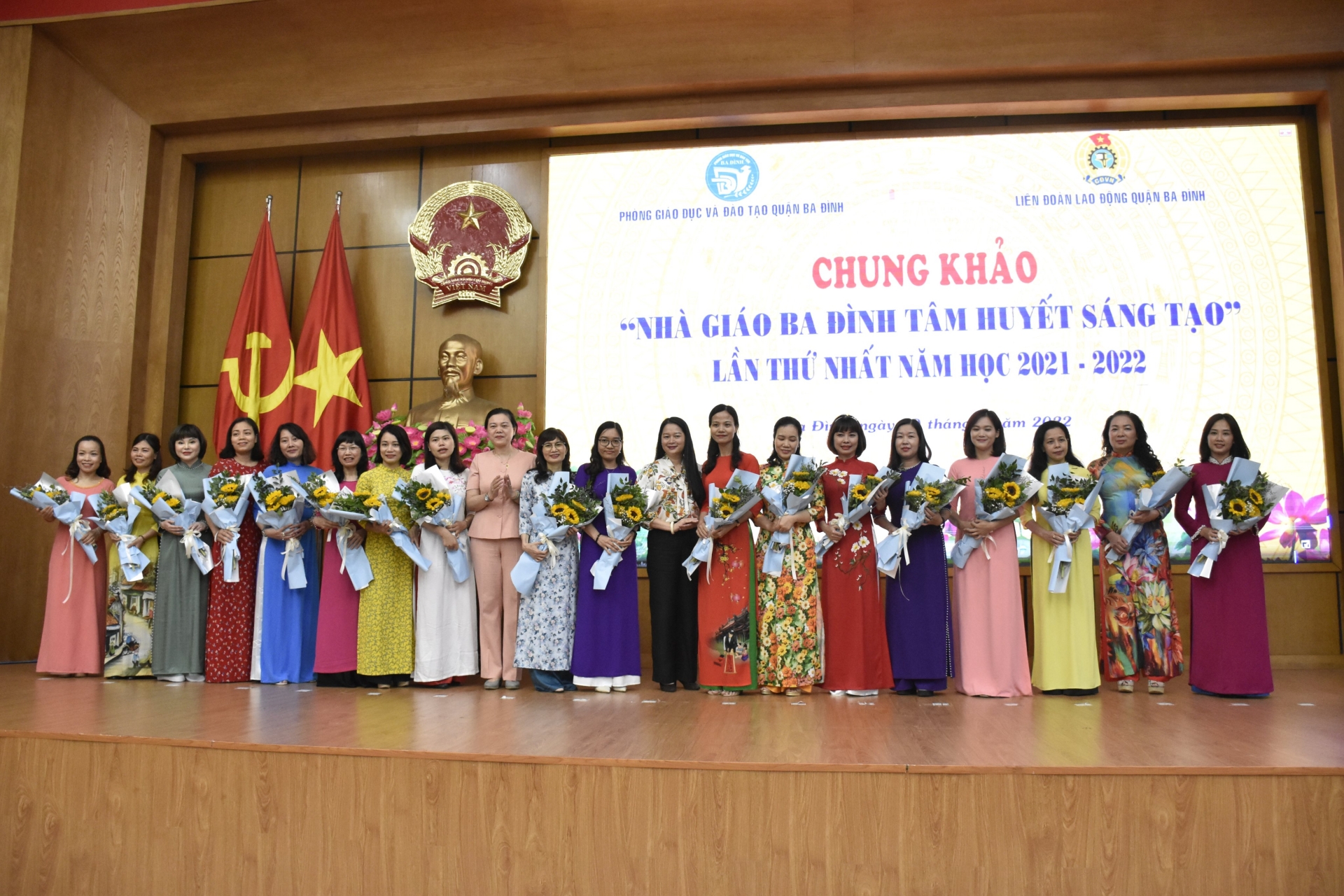 Chung khảo Giải thưởng “Nhà giáo Ba Đình tâm huyết, sáng tạo” năm học 2021-2022 Chung khảo Giải thưởng “Nhà giáo Ba Đình tâm huyết, sáng tạo” năm học 2021-2022