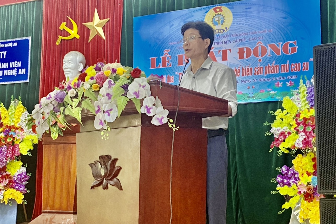 Phát động phong trào thi đua 