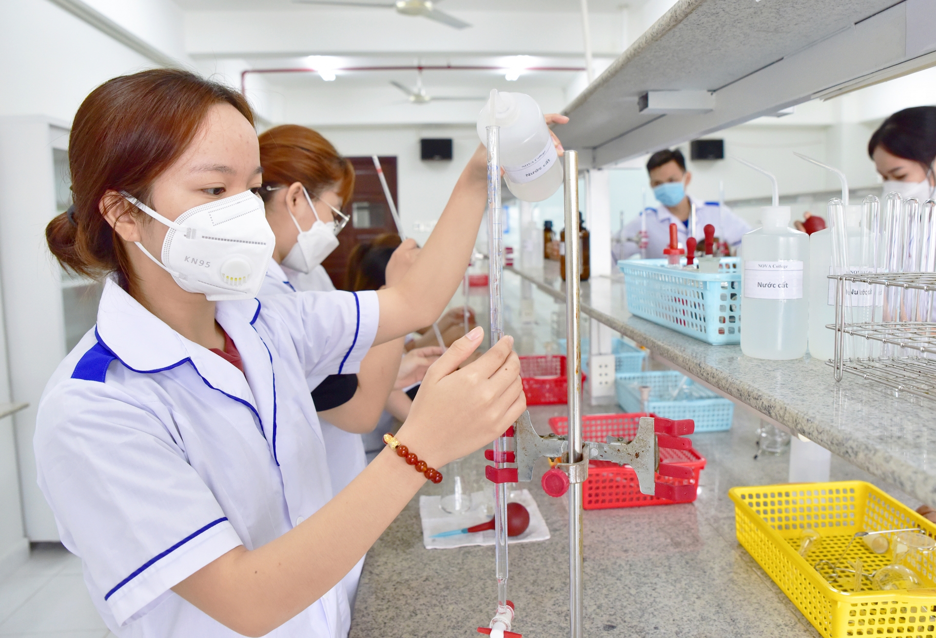 Đào tạo nhân lực ngành Điều dưỡng: Cốt lõi là giỏi thực hành Đào tạo nhân lực ngành Điều dưỡng: Cốt lõi là giỏi thực hành