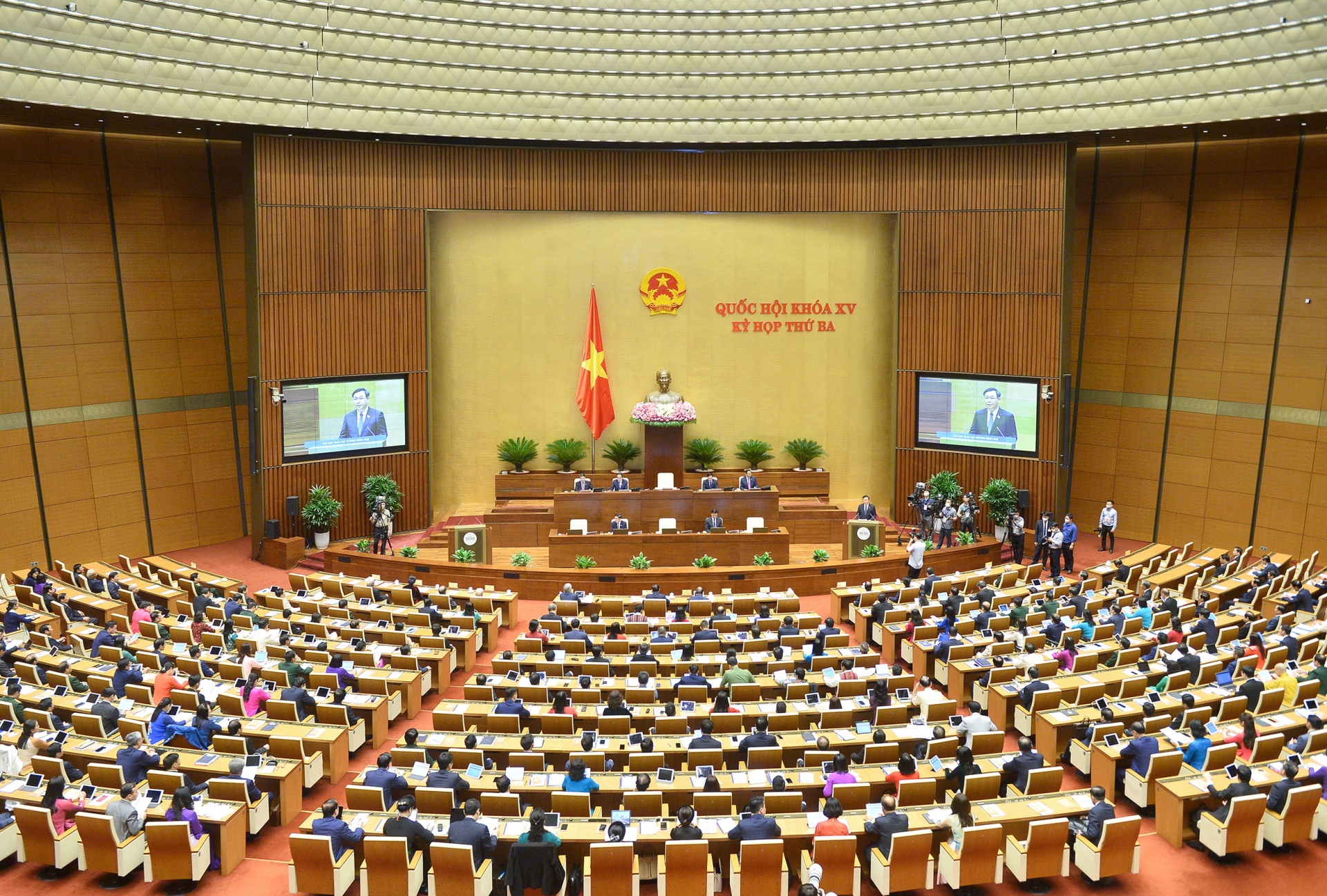 Kỳ họp Quốc hội với nhiều quyết sách đảm bảo quyền lợi, vị thế của người lao động