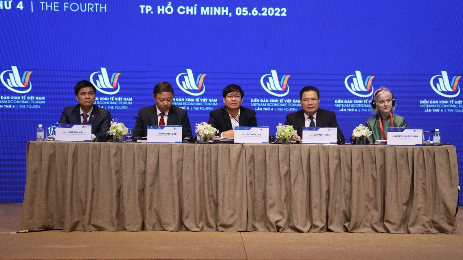 Tìm giải pháp phát triển chuỗi cung ứng lao động ổn định sau đại dịch Covid-19