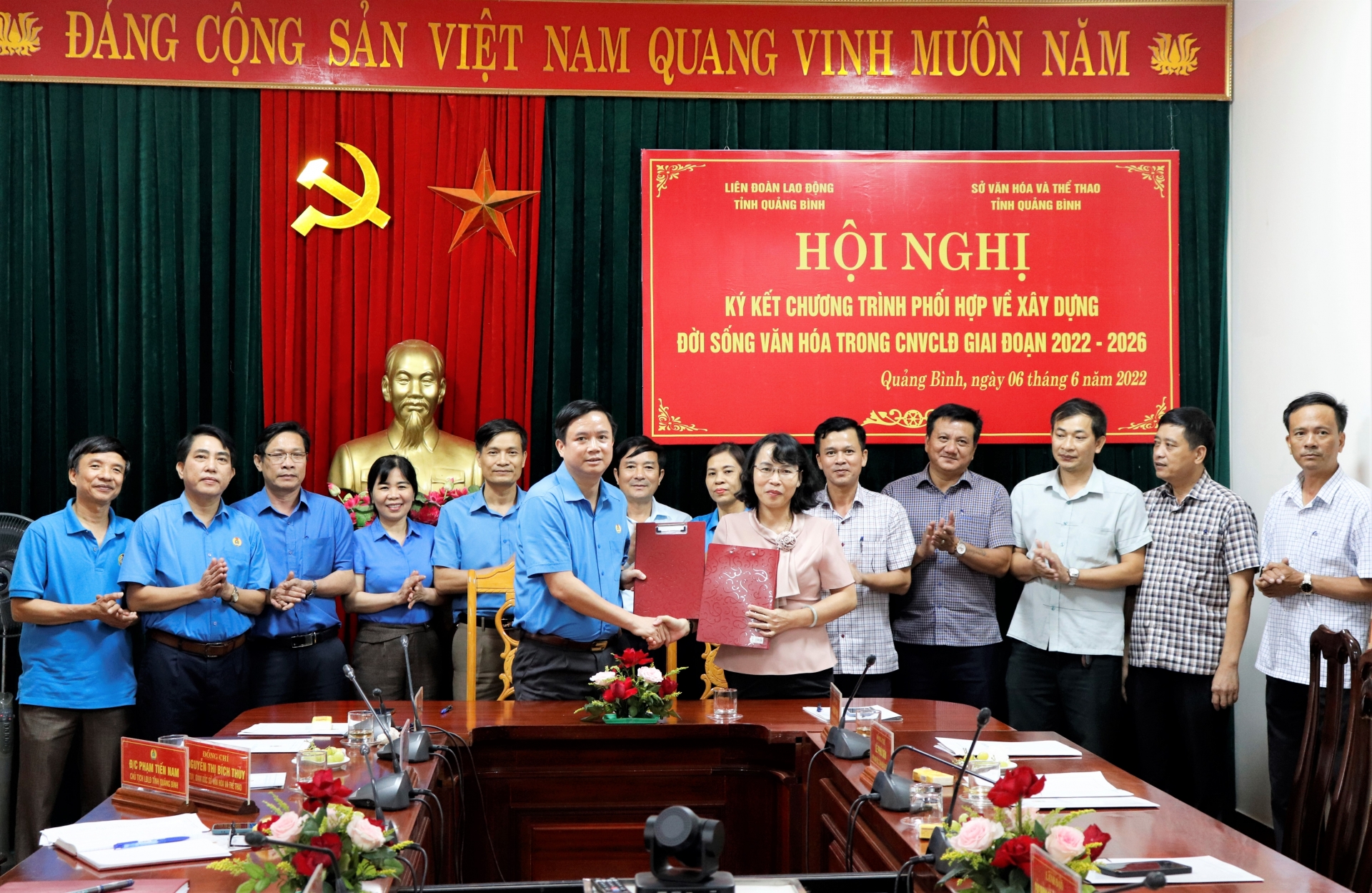 LĐLĐ tỉnh Quảng Bình và Sở VH&TT tỉnh ký kết chương trình phối hợp LĐLĐ tỉnh Quảng Bình và Sở VH&TT tỉnh ký kết chương trình phối hợp