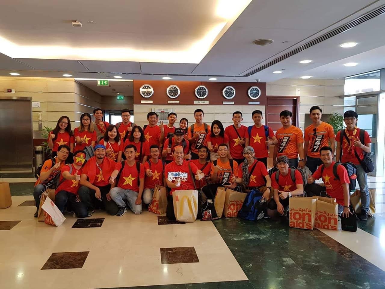 Chuyến đi miễn phí đến UAE cho CĐV: Cuộc 