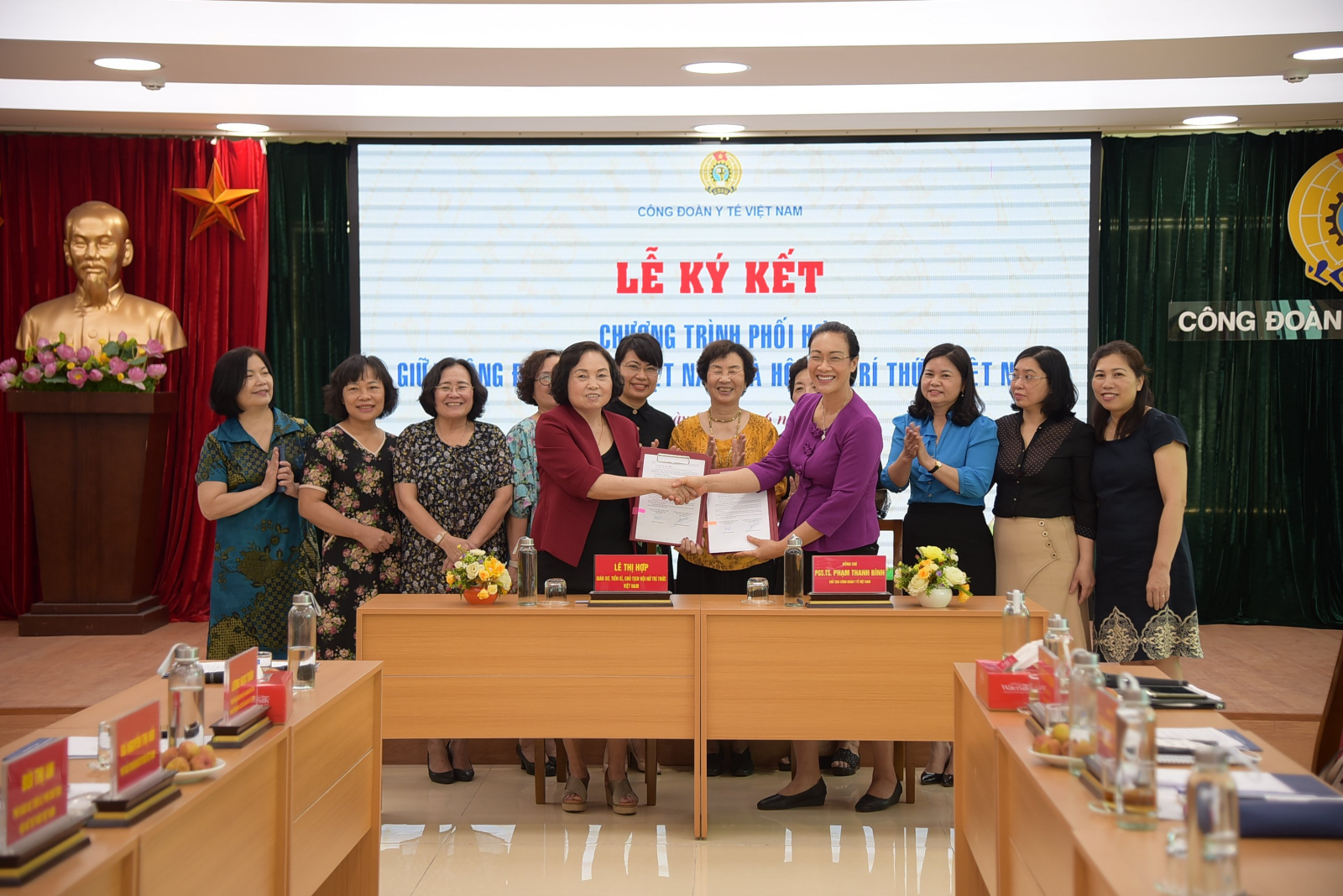 Vai trò của Công đoàn Y tế Việt Nam và nỗi niềm của những y, bác sĩ