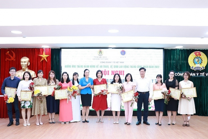 Vai trò của Công đoàn Y tế Việt Nam và nỗi niềm của những y, bác sĩ