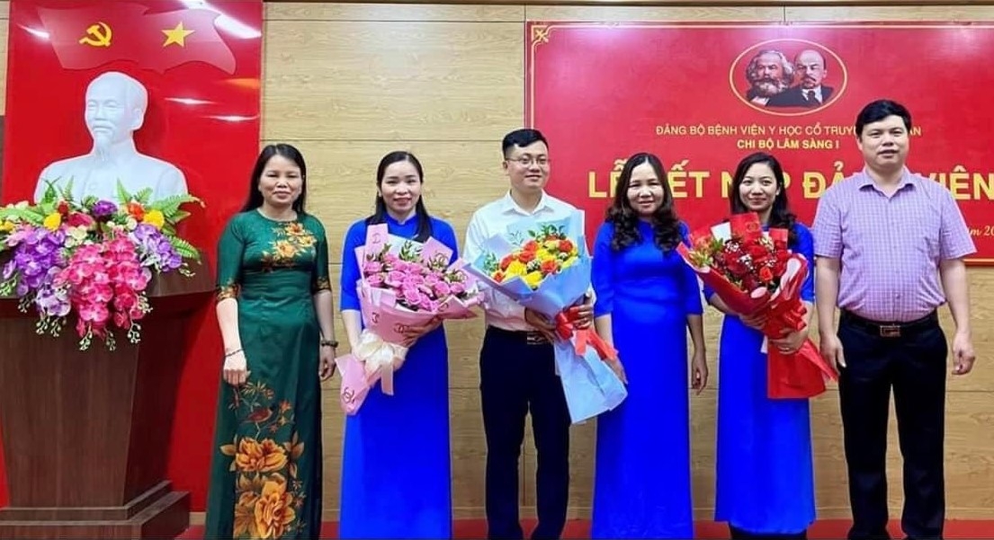 Công đoàn ngành Y tế Nghệ An: Phát triển được 120 đoàn viên trong Tháng Công nhân Chuỗi hoạt động chăm lo đoàn viên, người lao động của Công đoàn Y tế Nghệ An