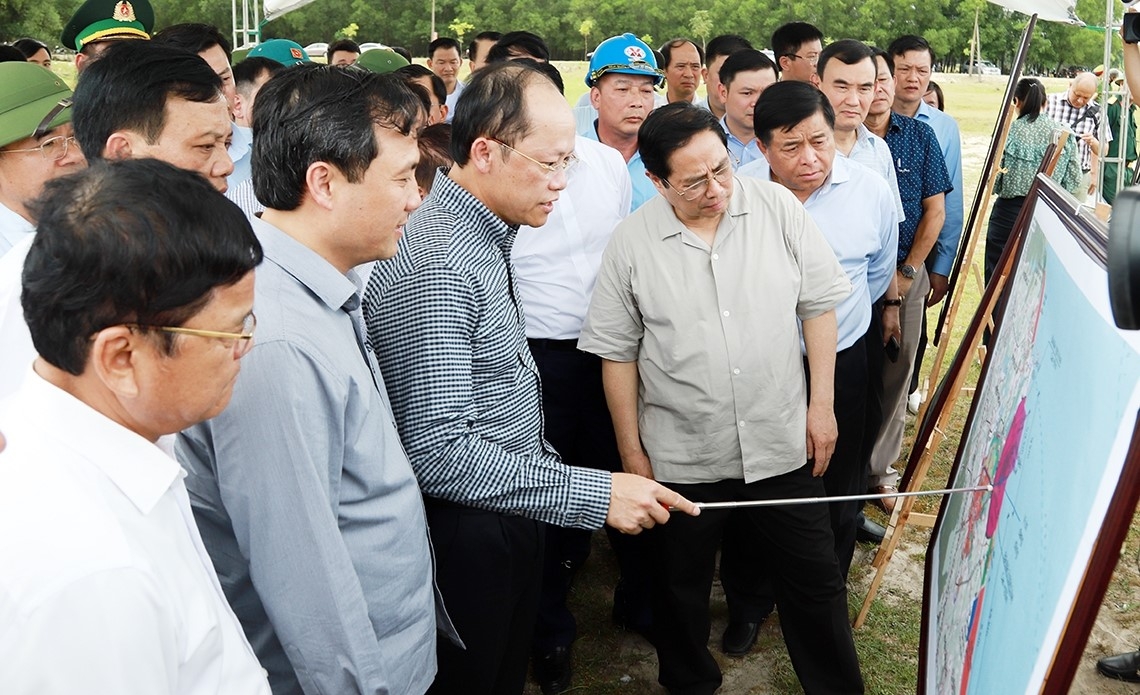 Thủ tướng Chính phủ dâng hương tại Khu di tích lịch sử Ngã ba Đồng Lộc