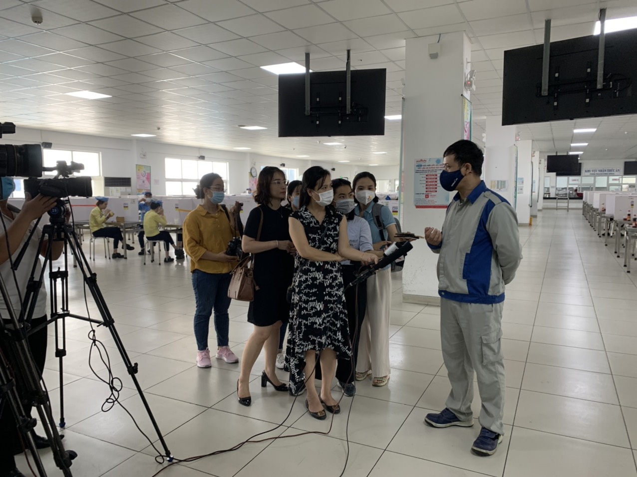 LĐLĐ TP Đà Nẵng tổ chức đoàn phóng viên, nhà báo đi thực tế LĐLĐ TP Đà Nẵng tổ chức đoàn phóng viên, nhà báo đi thực tế