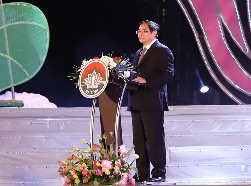 Trang trọng, lắng đọng lễ kỷ niệm 65 năm Ngày Bác Hồ về thăm Hà Tĩnh Trang trọng, lắng đọng lễ kỷ niệm 65 năm Ngày Bác Hồ về thăm Hà Tĩnh