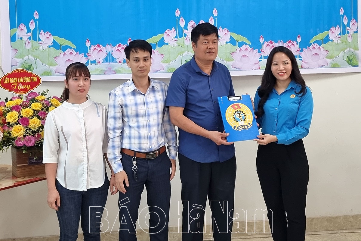 Giải pháp đổi mới mô hình tổ chức Công đoàn Việt Nam Giải pháp đổi mới mô hình tổ chức Công đoàn Việt Nam