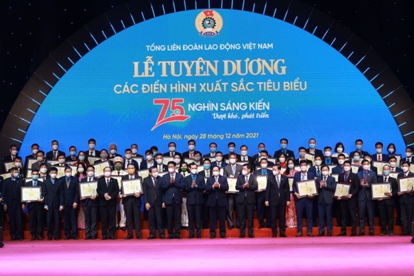 Nghiên cứu khoa học trong hệ thống công đoàn: Một số nhiệm vụ trọng tâm Nghiên cứu khoa học trong hệ thống công đoàn: Một số nhiệm vụ trọng tâm
