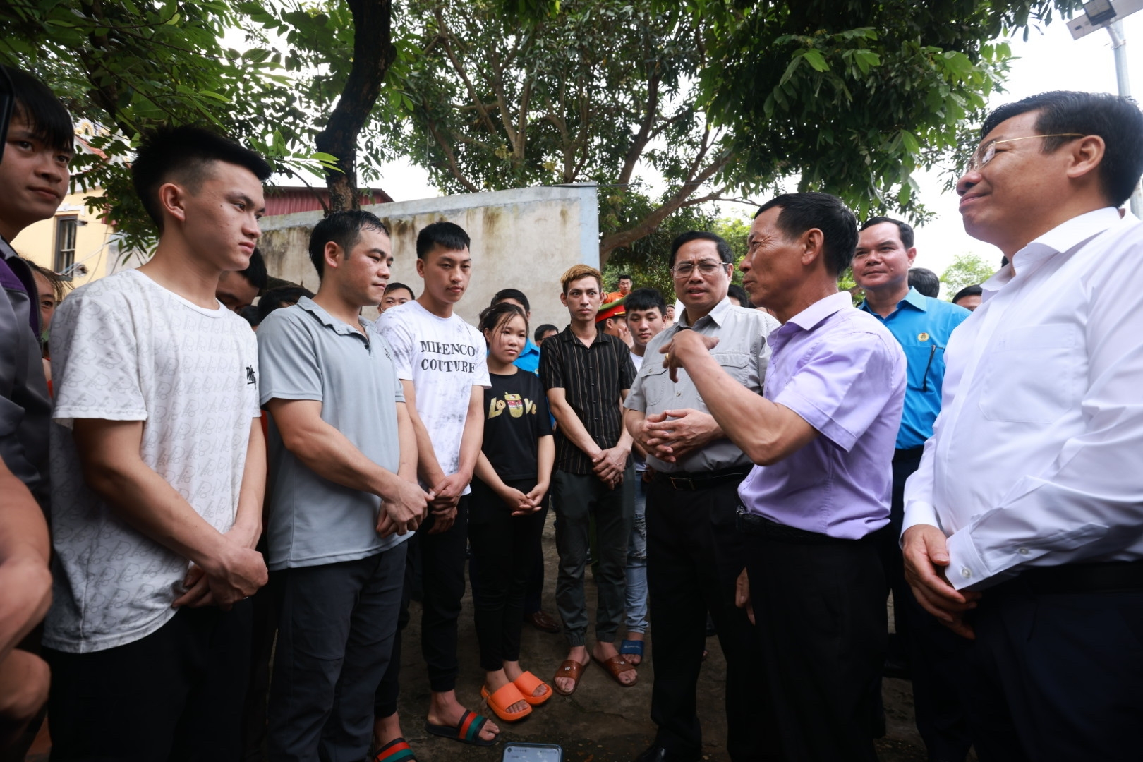 Thủ tướng Phạm Minh Chính thăm công nhân tại khu nhà trọ, nhà ở xã hội Thủ tướng Phạm Minh Chính thăm công nhân tại khu nhà trọ, nhà ở xã hội