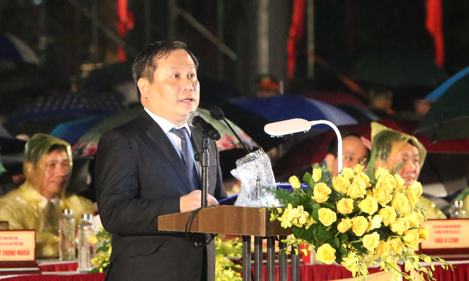 Quảng Bình tổ chức Lễ báo công và kỷ niệm 65 năm ngày Bác Hồ về thăm Quảng Bình tổ chức Lễ báo công và kỷ niệm 65 năm ngày Bác Hồ về thăm