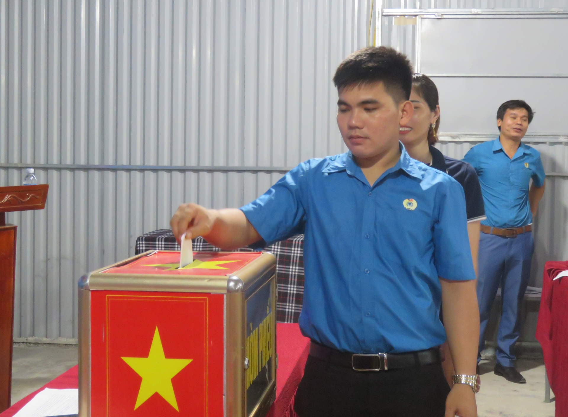 Hà Tĩnh thành lập Công đoàn Công ty TNHH sản xuất, thương mại và dịch vụ 193 LĐLĐ huyện Vũ Quang thành lập CĐCS, kết nạp 98 đoàn viên