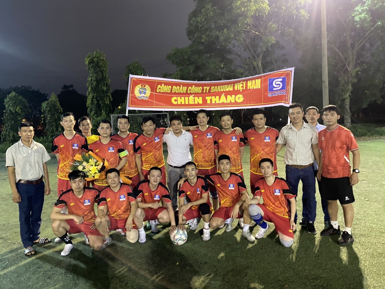 Tăng gần 14% tiền lương và trợ cấp tiêu dùng 312.000/người/tháng cho người lao động Tăng gần 14% tiền lương và trợ cấp tiêu dùng 312.000/người/tháng cho người lao động