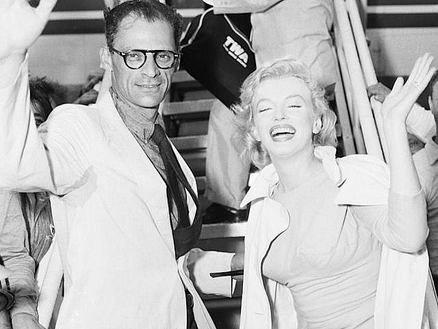 Ngày này năm xưa: Ngày của những người Cha Ngày này năm xưa: Ngày của những người Cha