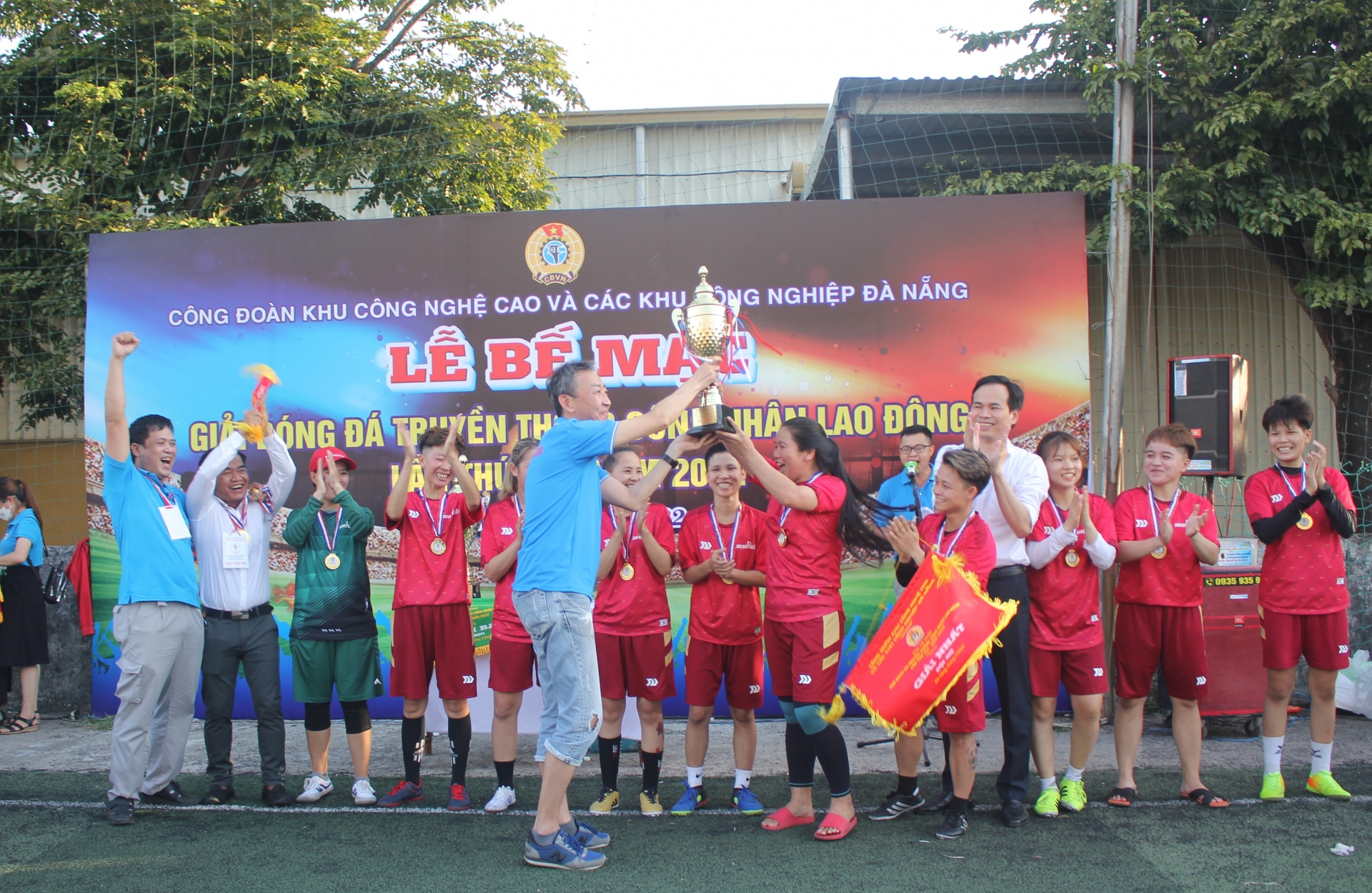 Công đoàn KCNC&CKCN Đà Nẵng chăm lo tốt cho đoàn viên, NLĐ trong Tháng Công nhân