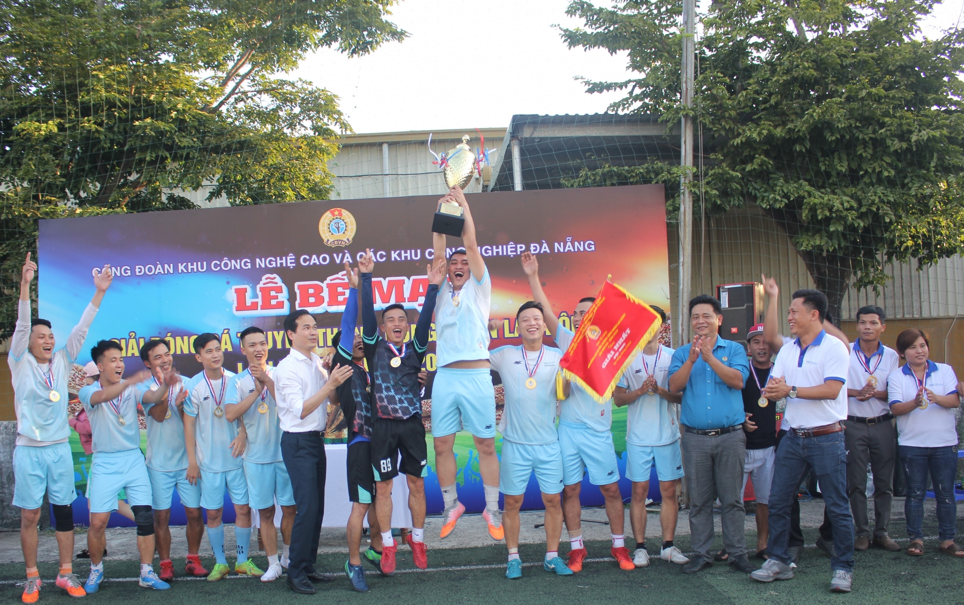 Công đoàn KCNC&CKCN Đà Nẵng chăm lo tốt cho đoàn viên, NLĐ trong Tháng Công nhân