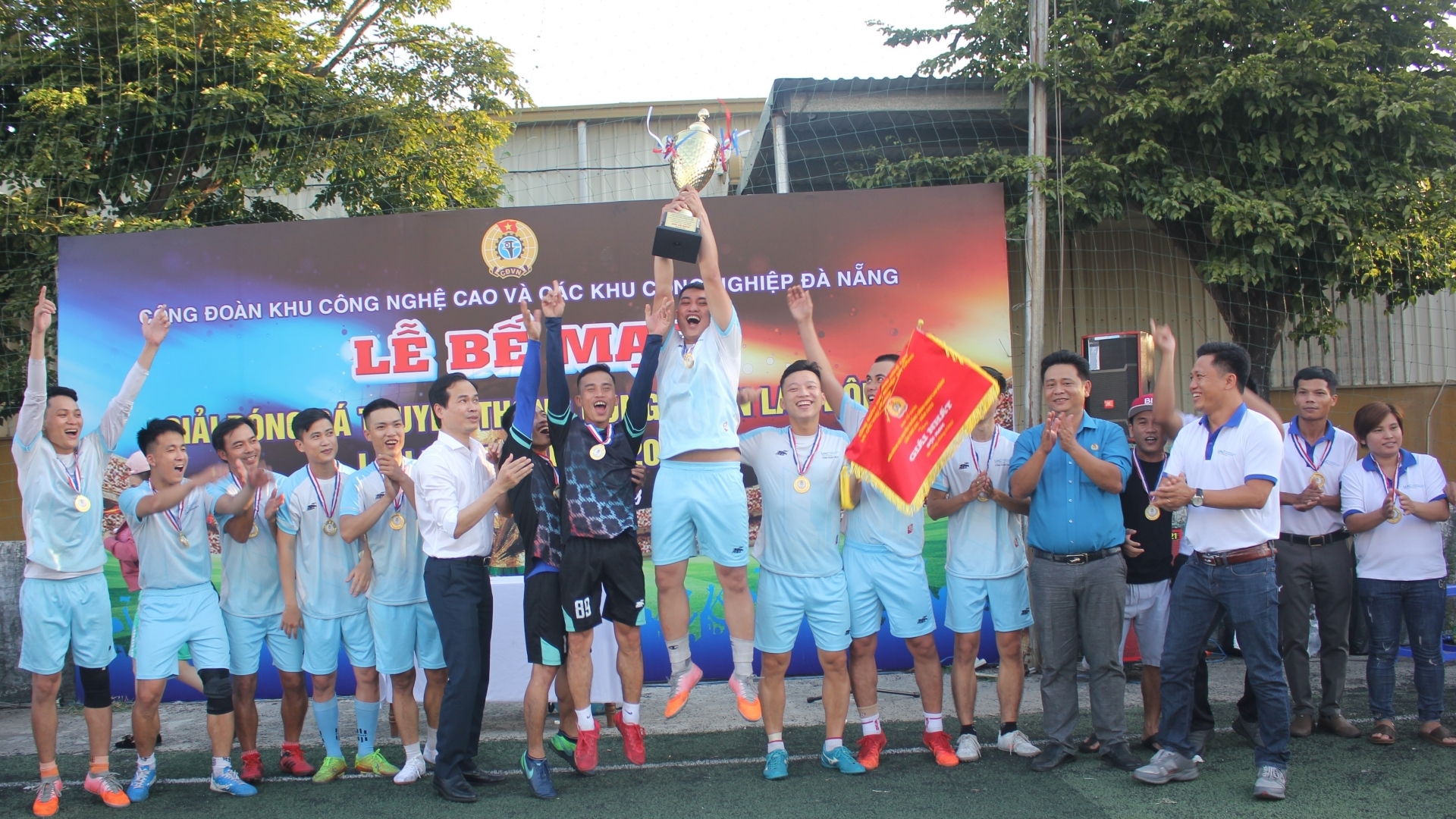 Công đoàn KCNC&CKCN Đà Nẵng chăm lo tốt cho đoàn viên, NLĐ trong Tháng Công nhân