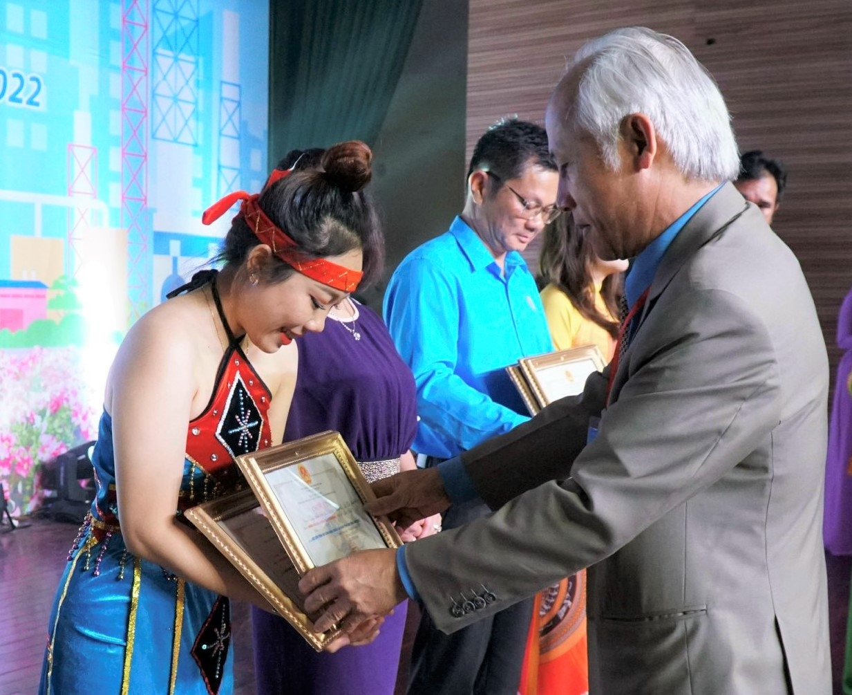 Lâm Đồng: Hội diễn “Tiếng hát công nhân, người lao động” năm 2022 rực rỡ và đặc sắc