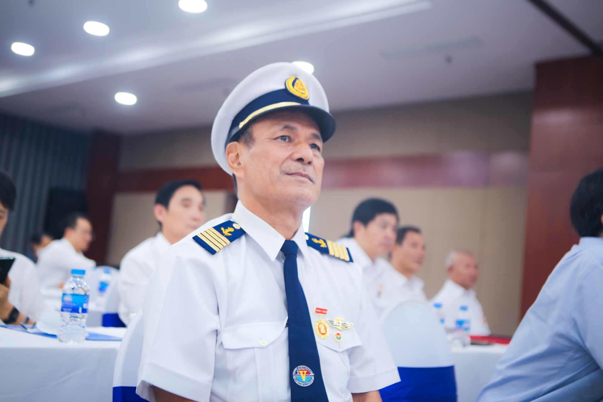 Doanh nghiệp sẽ coi thuyền viên là khách hàng trung tâm