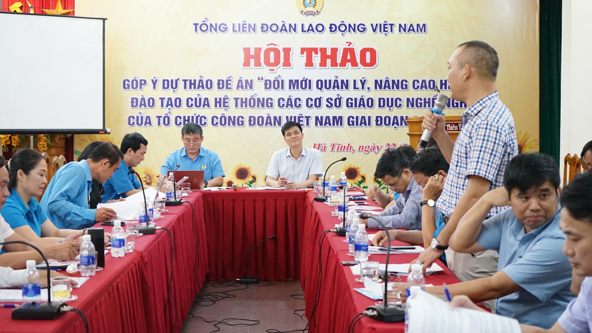Các trường nghề của tổ chức Công đoàn còn gặp nhiều khó khăn, vướng mắc Các trường nghề của tổ chức Công đoàn chung tay vượt khó, đổi mới để xác lập vị thế