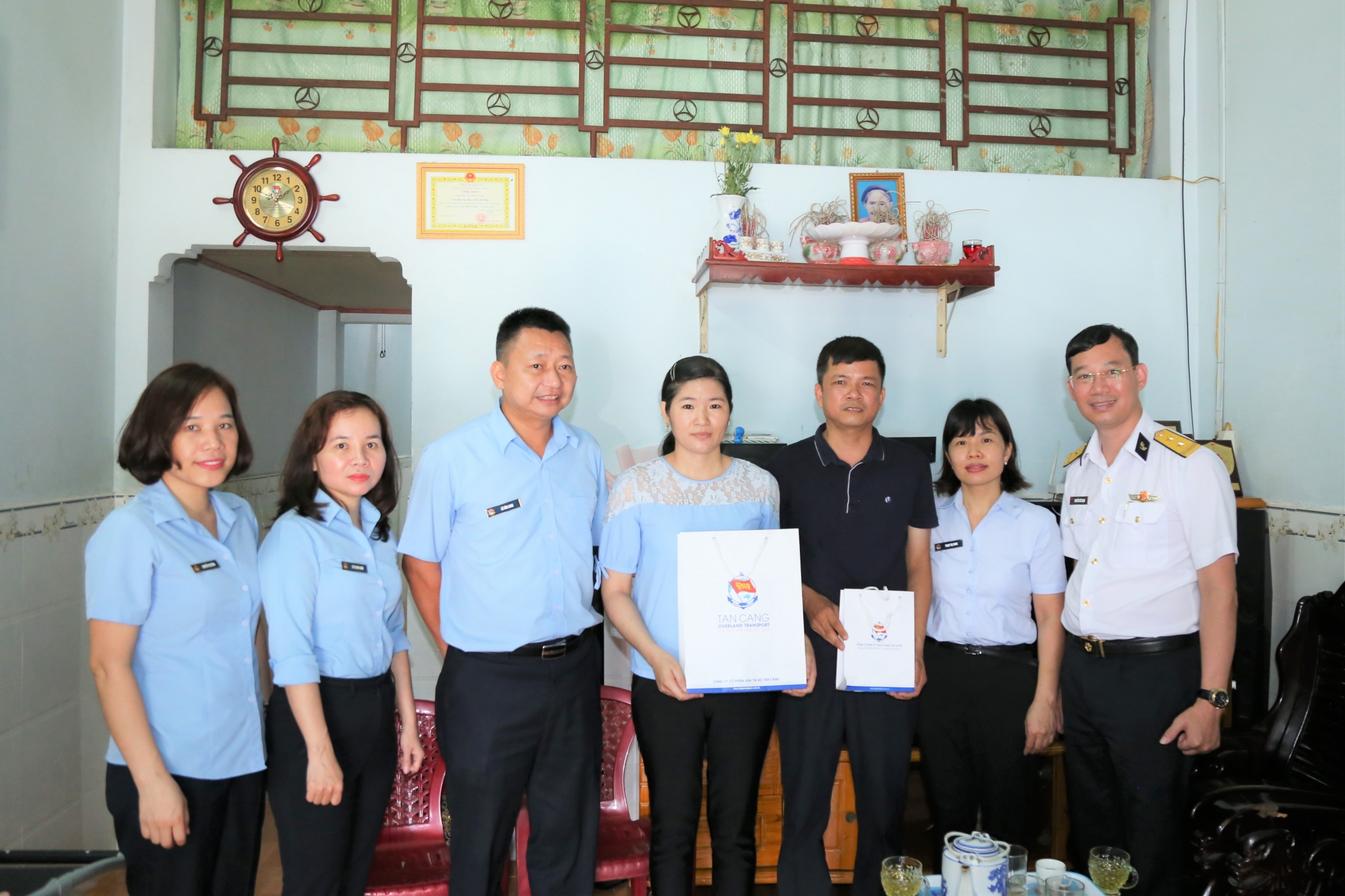 Chăm lo cho thân nhân người lao động: Văn hóa nghĩa tình, trách nhiệm cộng đồng ở Tân Cảng Sài Gòn, Chăm lo cho thân nhân người lao động: Văn hóa nghĩa tình, trách nhiệm cộng đồng ở Tân Cảng Sài Gòn,