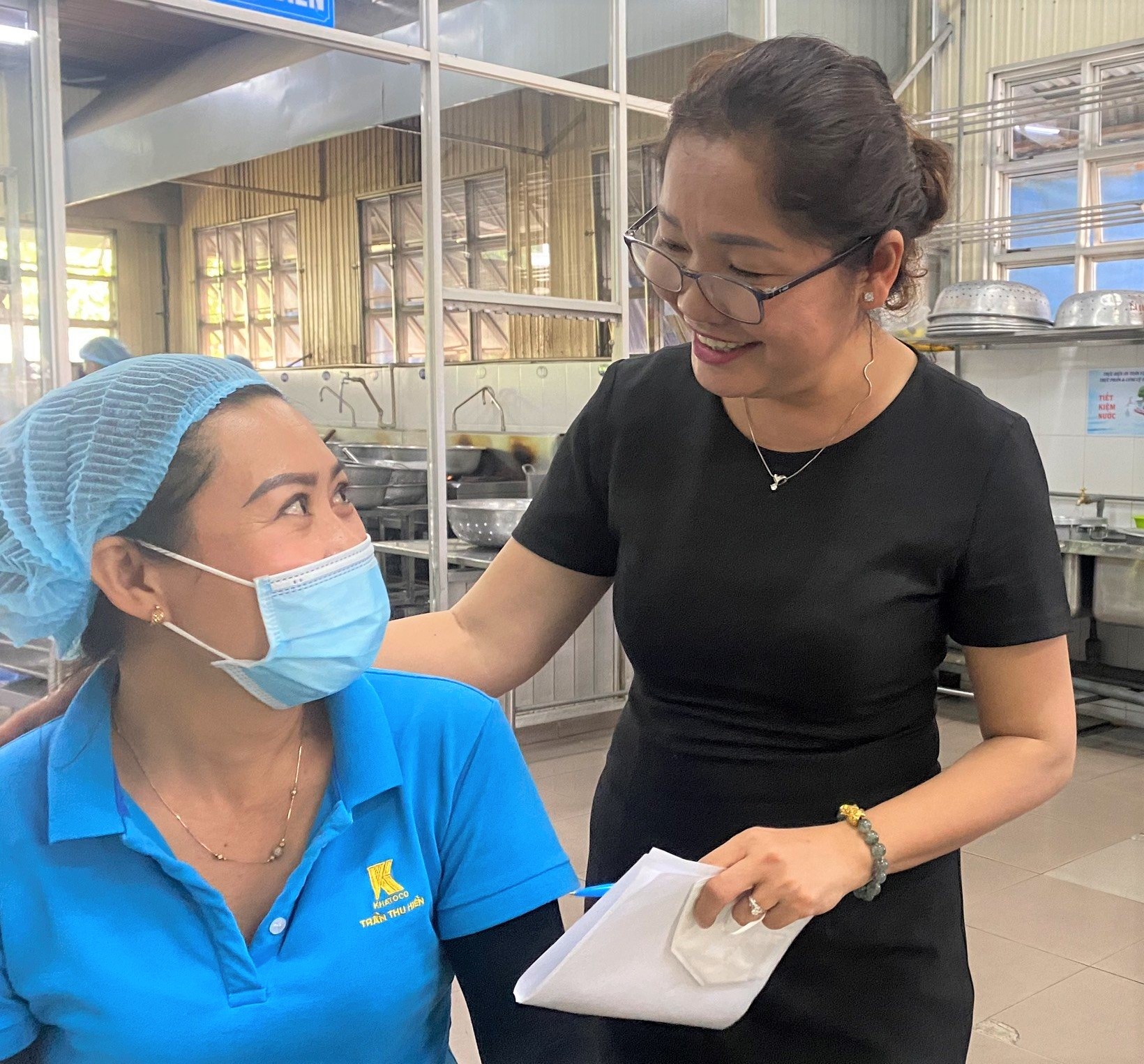 Nhà máy Thuốc lá Khatoco Khánh Hòa quan tâm, chăm lo lao động nữ