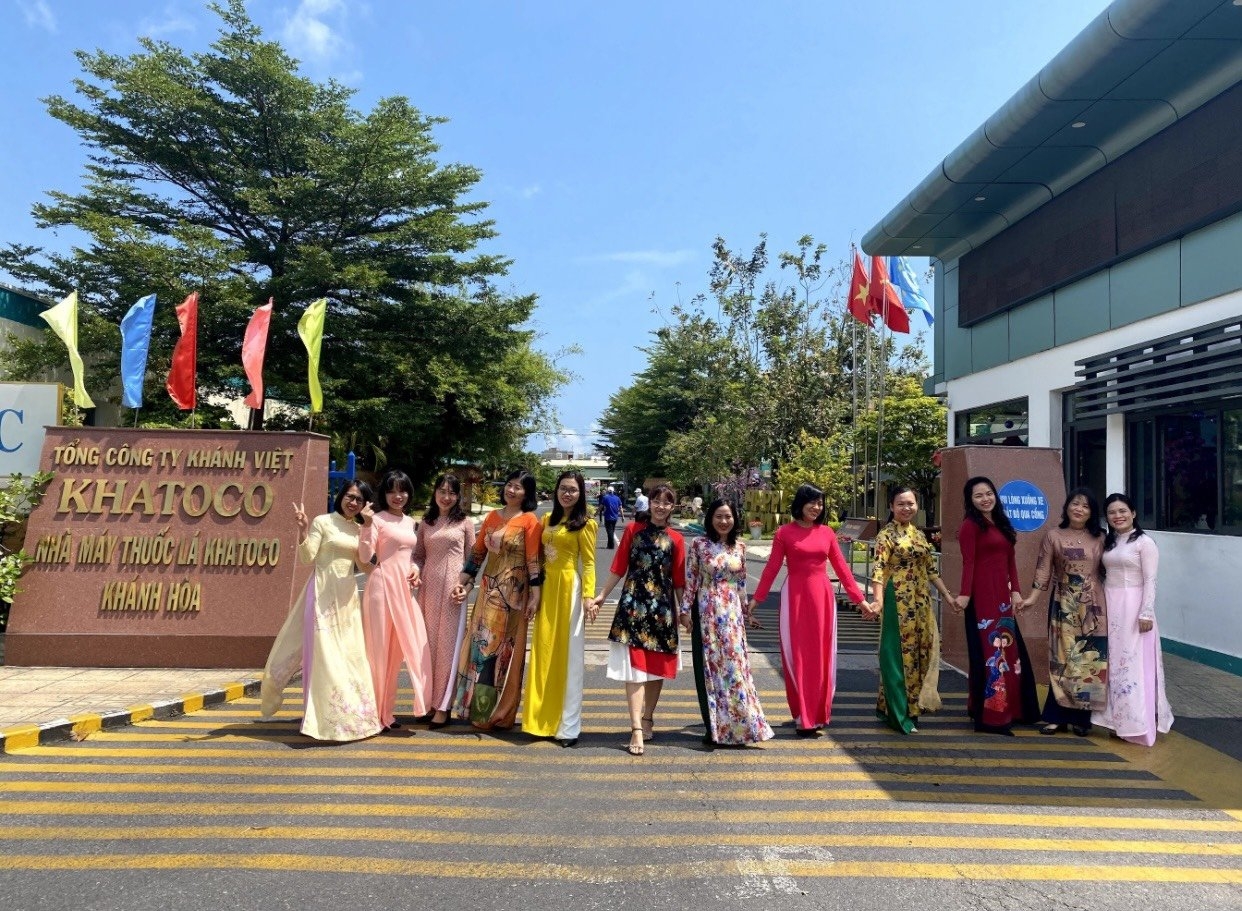 Nhà máy Thuốc lá Khatoco Khánh Hòa quan tâm, chăm lo lao động nữ