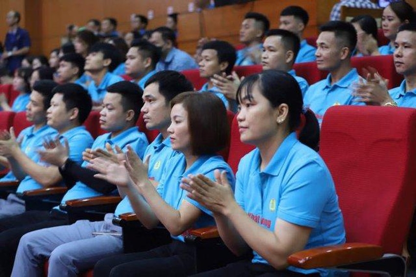 Rõ nét vai trò công đoàn đại diện bảo vệ quyền lợi đoàn viên và người lao động Công đoàn Việt Nam đã thể hiện rõ hơn vai trò đại diện cho người lao động