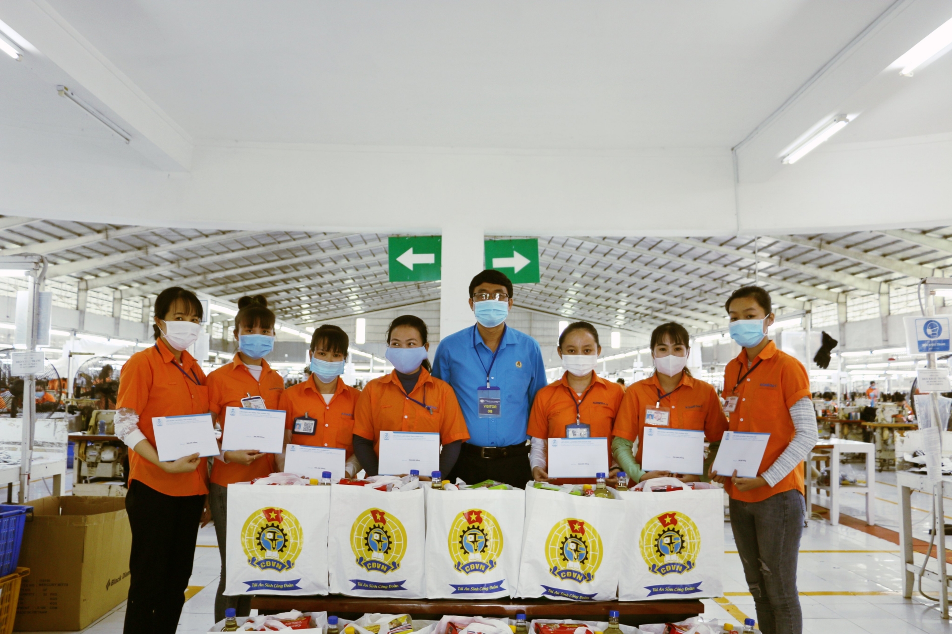 Rõ nét vai trò công đoàn đại diện bảo vệ quyền lợi đoàn viên và người lao động Công đoàn Việt Nam đã thể hiện rõ hơn vai trò đại diện cho người lao động