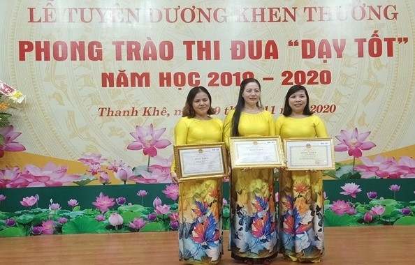 Cô hiệu phó trường tôi