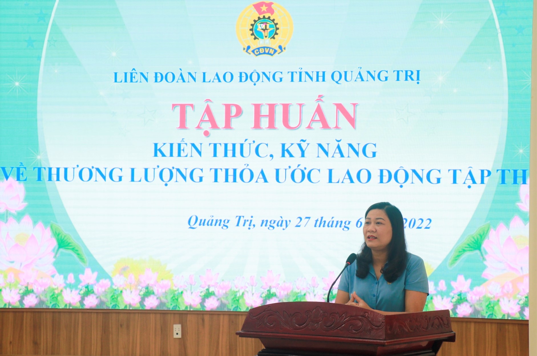 LĐLĐ tỉnh Quảng Trị tập huấn kỹ năng thương lượng TƯLĐTT cho cán bộ công đoàn LĐLĐ tỉnh Quảng Trị tập huấn kỹ năng thương lượng TƯLĐTT cho cán bộ công đoàn