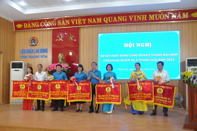 Công đoàn Thanh Hóa: Hơn 200 tỉ đồng hỗ trợ đoàn viên, người lao động Công đoàn Thanh Hóa: Hơn 200 tỉ đồng hỗ trợ đoàn viên, người lao động