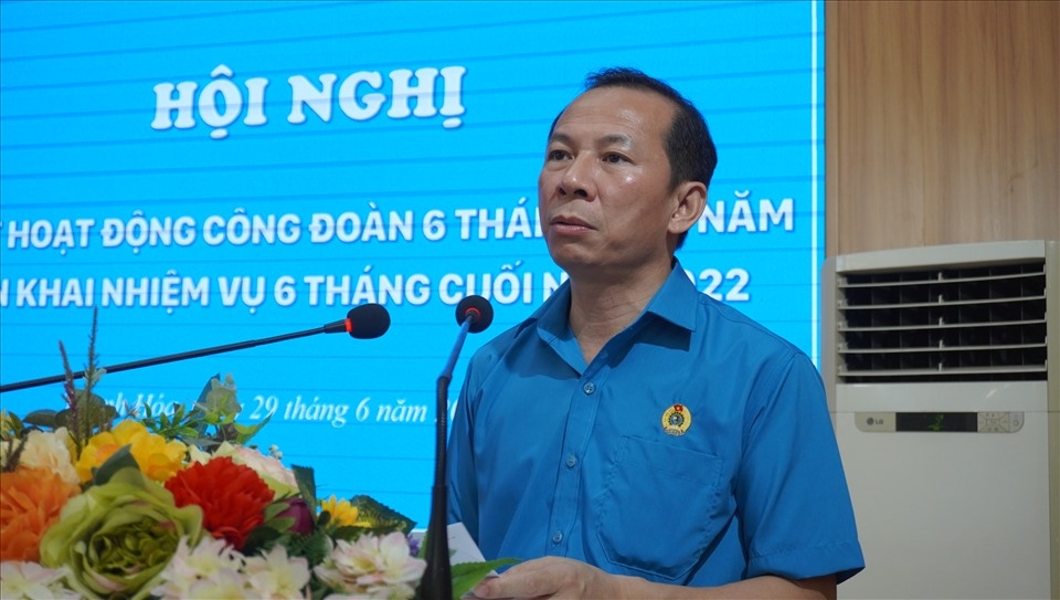 Hướng về cơ sở, hỗ trợ người lao động ổn định đời sống và yên tâm lao động sản xuất Hướng về cơ sở, hỗ trợ người lao động ổn định đời sống và yên tâm lao động sản xuất