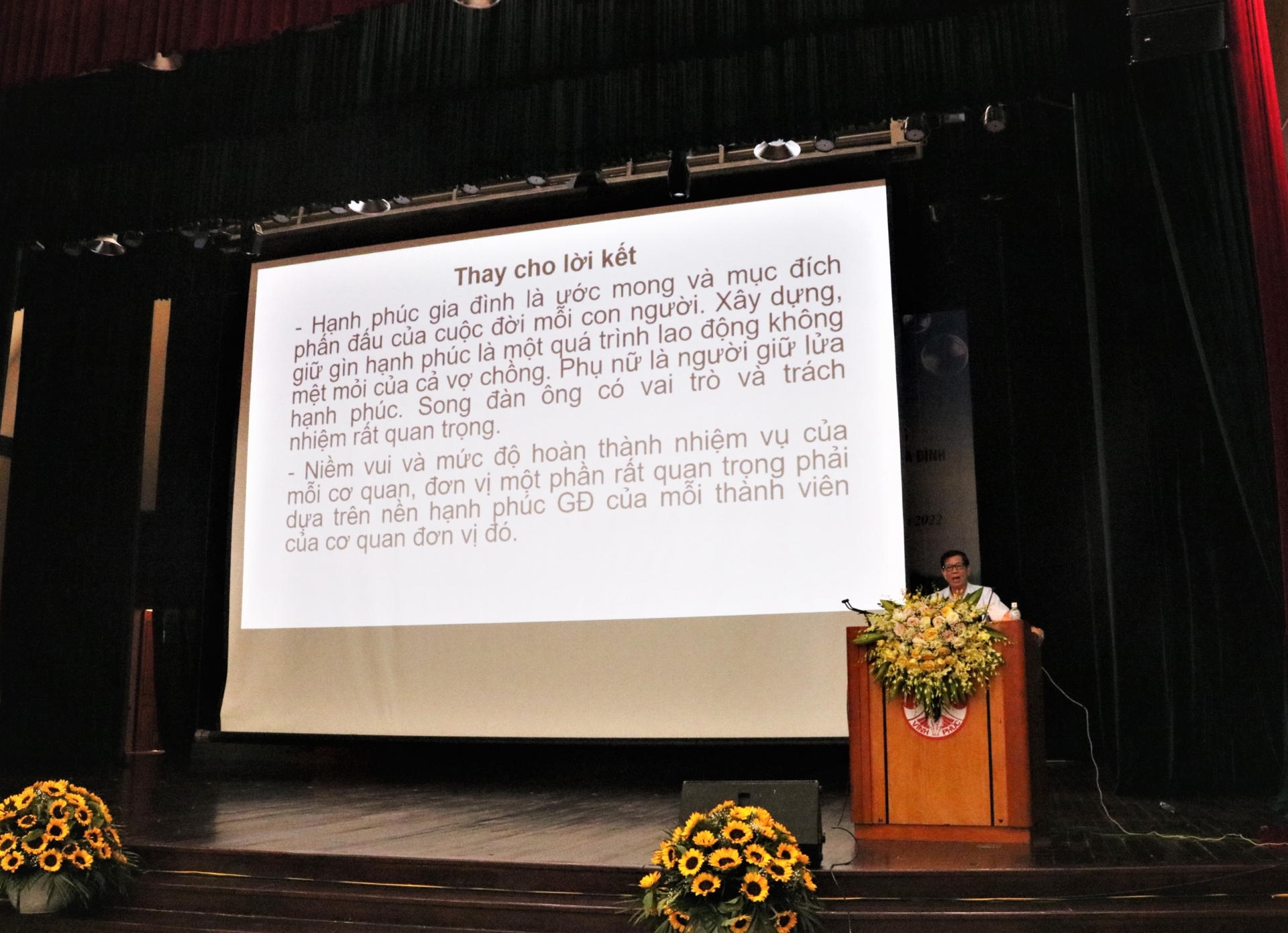 Liên đoàn lao động tỉnh Vĩnh Phúc: Diễn đàn “giữ lửa hạnh phúc – truyền lửa yêu thương” Liên đoàn lao động tỉnh Vĩnh Phúc: Diễn đàn “giữ lửa hạnh phúc – truyền lửa yêu thương”