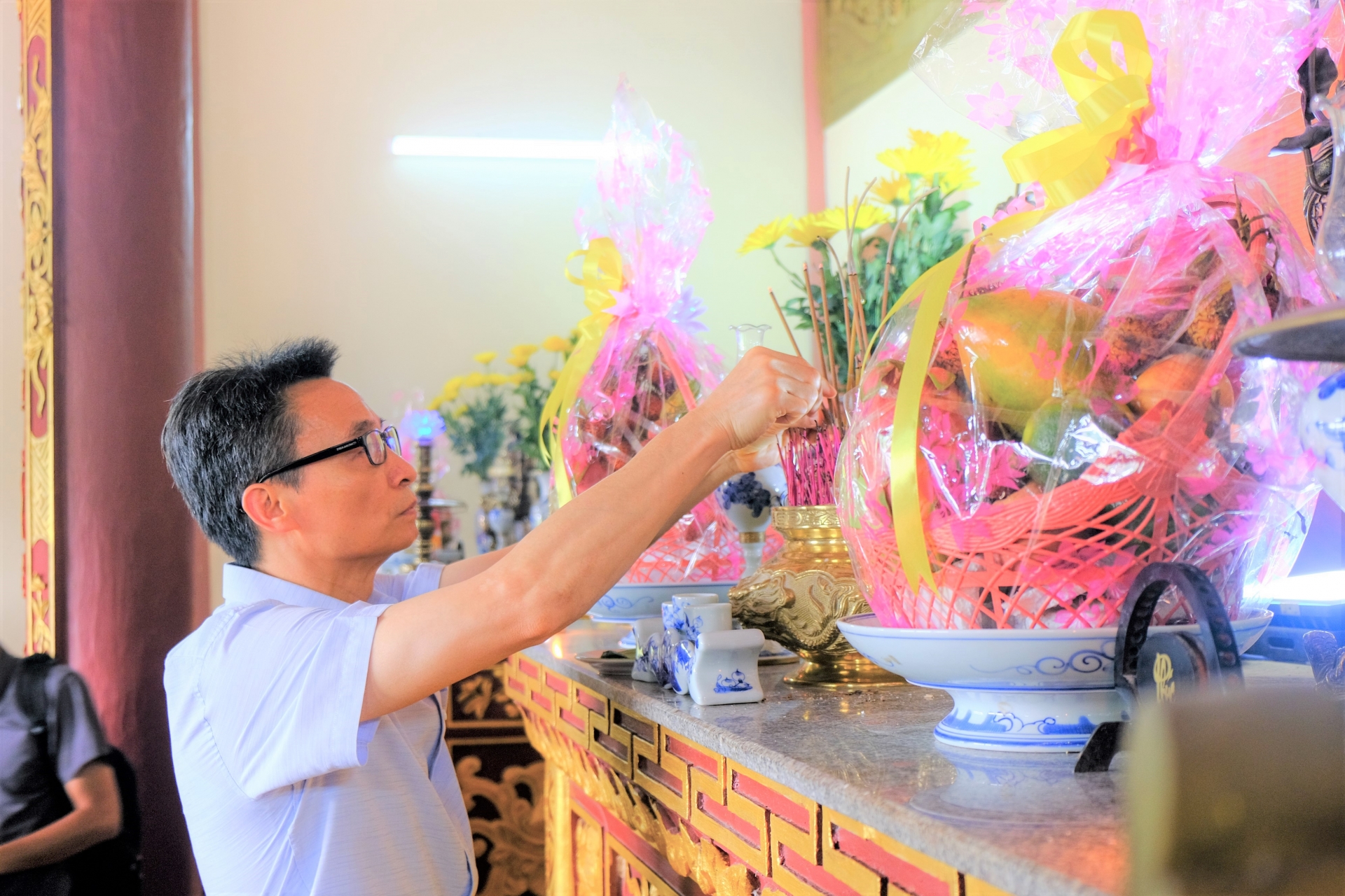 Phó Thủ tướng Vũ Đức Đam thăm hỏi lực lượng tìm kiếm hài cốt liệt sĩ tại Quảng Trị Phó Thủ tướng Vũ Đức Đam thăm hỏi lực lượng tìm kiếm hài cốt liệt sĩ tại Quảng Trị