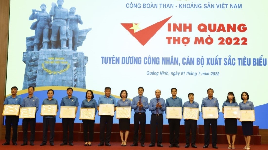 Tập đoàn Than – Khoáng sản Việt Nam có một Tháng Công nhân đầy ấn tượng
