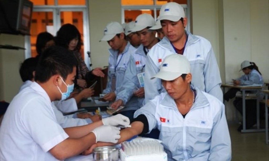 Tuyển gần 2.400 lao động sang Hàn Quốc làm việc Tuyển gần 2.400 lao động sang Hàn Quốc làm việc