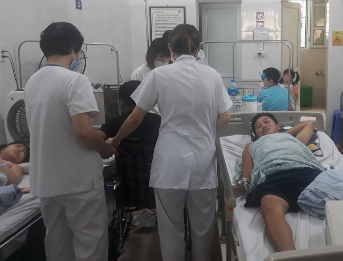 Nguyên nhân khiến nhân viên y tế nghỉ việc gần đây Nguyên nhân khiến nhân viên y tế nghỉ việc gần đây