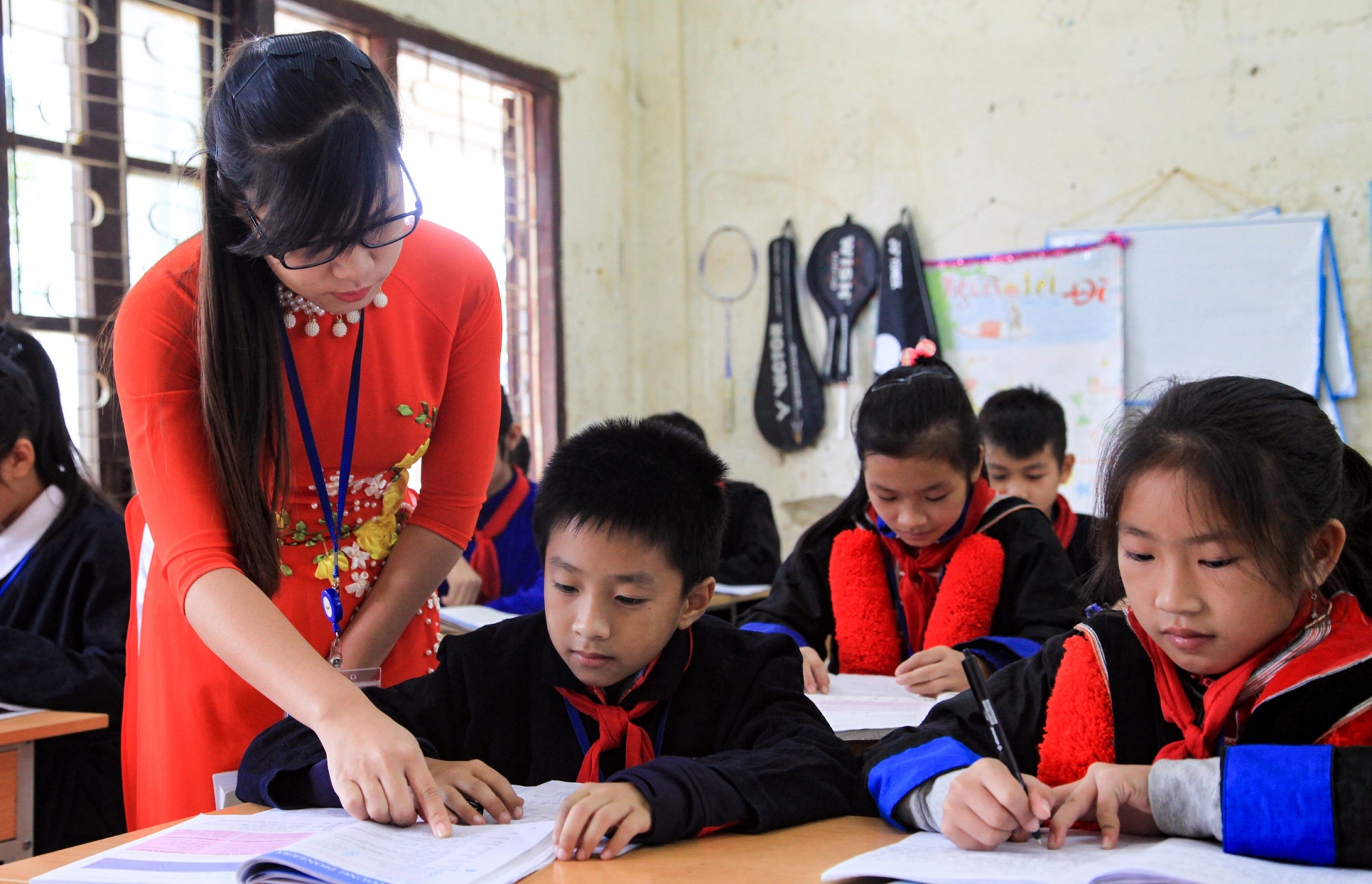 Đề xuất miễn học phí cho học sinh cấp 2: Còn “phụ phí”? Đề xuất miễn học phí cho học sinh cấp 2: Còn “phụ phí”?