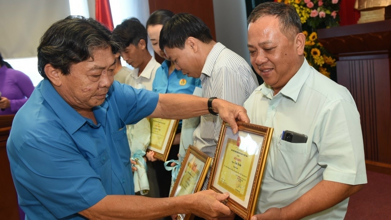 Công đoàn Cao su Việt Nam tập trung nguồn lực chăm lo cho đoàn viên, lao động nghèo