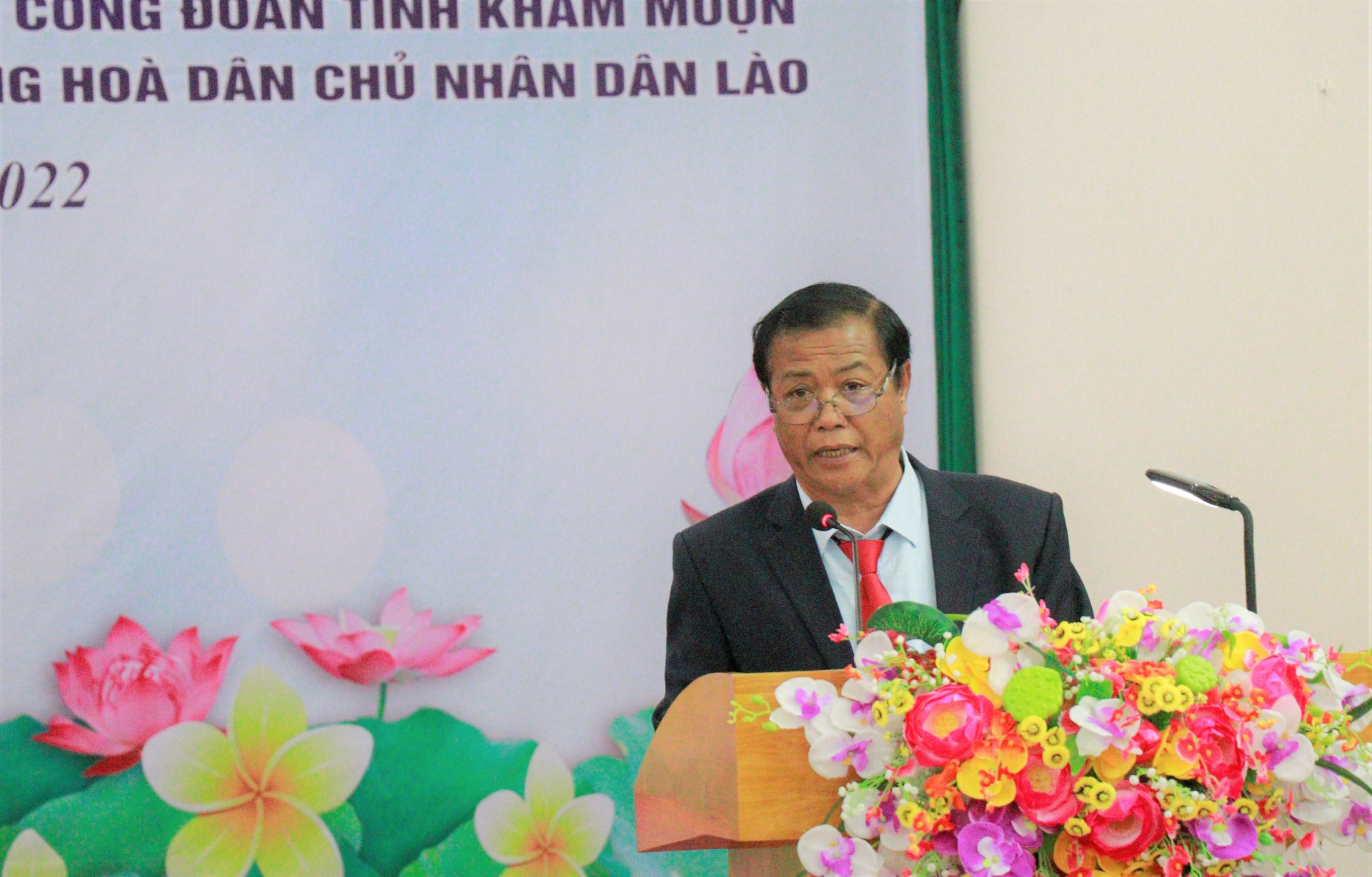 Công đoàn 2 tỉnh Quảng Bình - Khăm Muộn (Lào) ký kết biên bản hợp tác Công đoàn 2 tỉnh Quảng Bình - Khăm Muộn (Lào) ký kết biên bản hợp tác