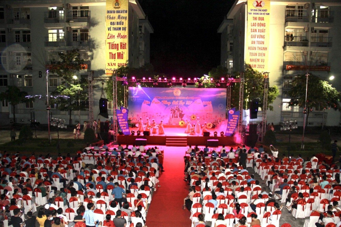 Liên hoan Tiếng hát thợ mỏ năm 2022: Sôi nổi, đặc sắc Liên hoan Tiếng hát thợ mỏ năm 2022: Sôi nổi, đặc sắc