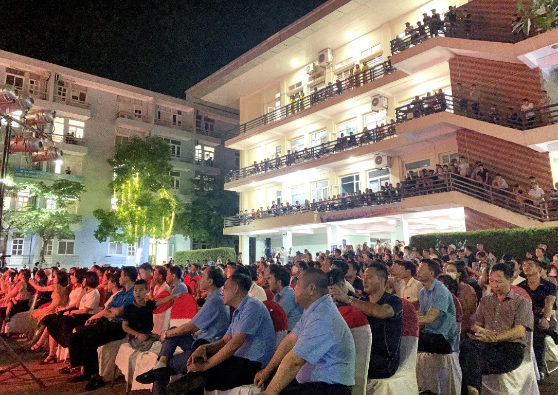 Liên hoan Tiếng hát thợ mỏ năm 2022: Sôi nổi, đặc sắc Liên hoan Tiếng hát thợ mỏ năm 2022: Sôi nổi, đặc sắc