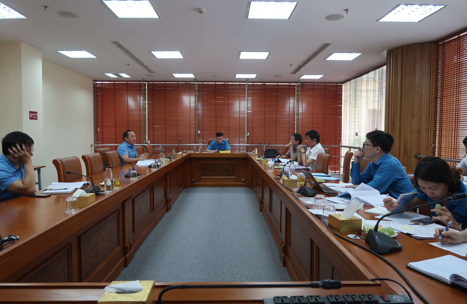 Nghiên cứu mô hình tổ chức và hoạt động của nghiệp đoàn trong khu vực phi chính thức