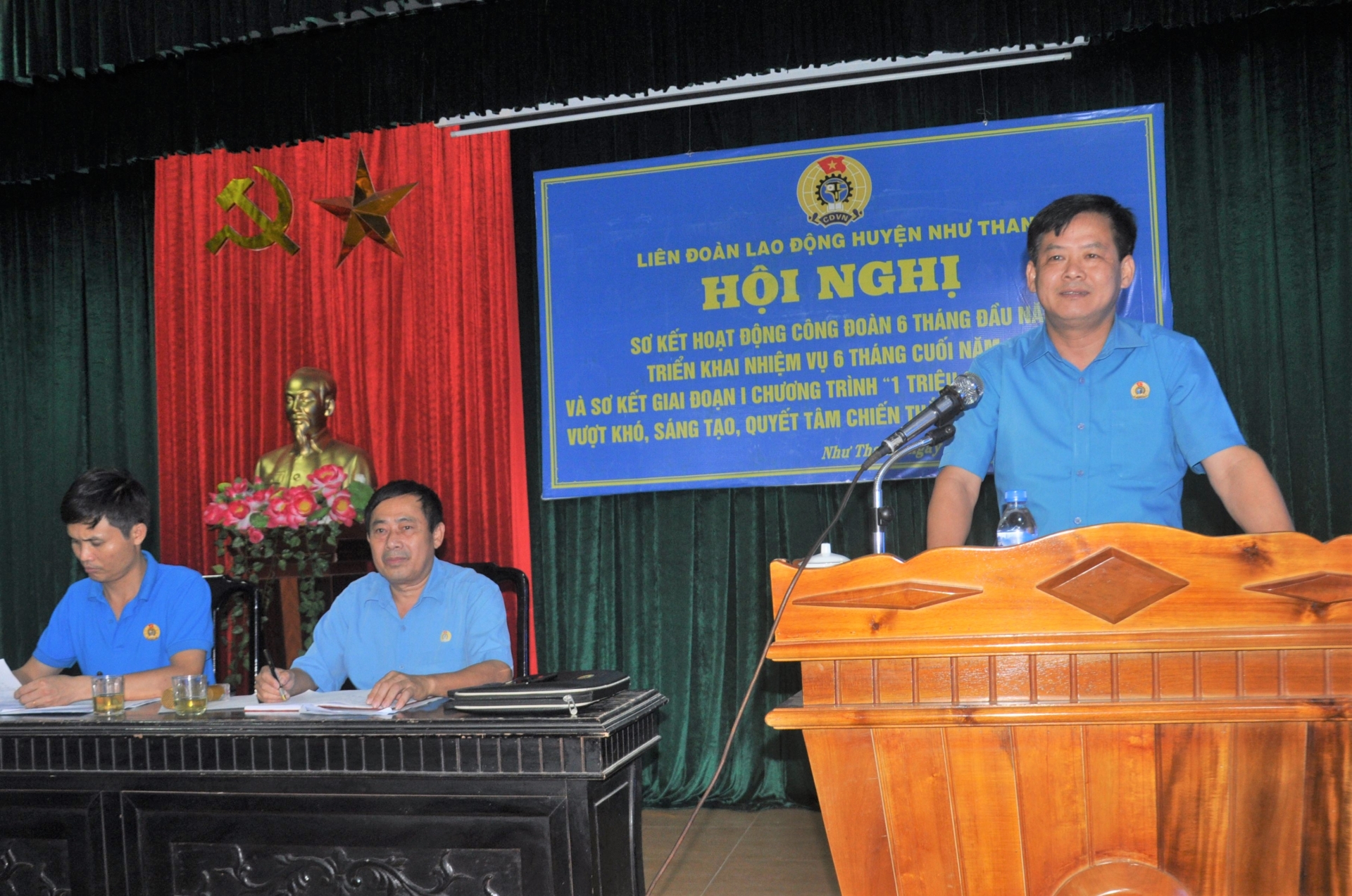 Liên đoàn lao động tiếp tục hướng về cơ sở, chăm lo lợi ích đoàn viên, người lao động Liên đoàn lao động tiếp tục hướng về cơ sở, chăm lo lợi ích đoàn viên, người lao động